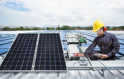 Mounting Solar Panels Securely